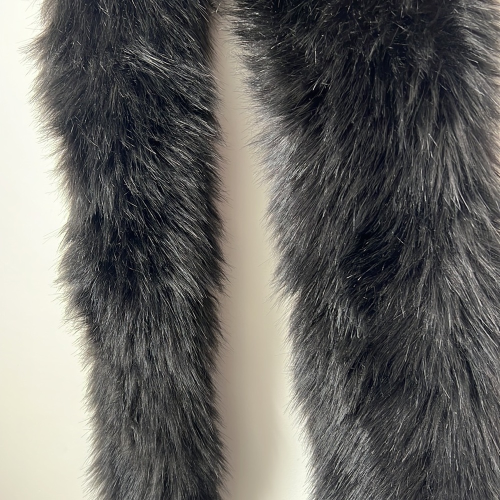 Fur scarf - Picture 2 of 4